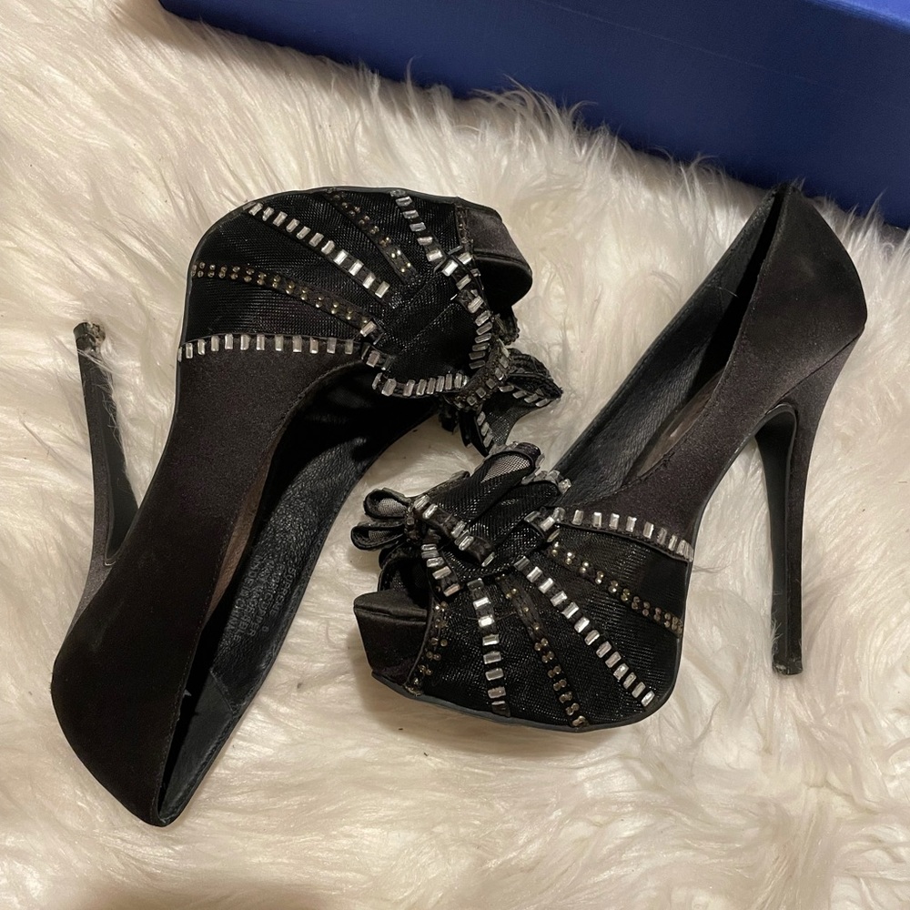 Zigi Soho Supreme rhinestone bow heels